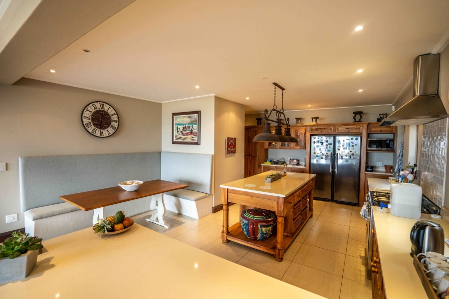 4 Bedroom Property for Sale in Kleinemonde Eastern Cape
